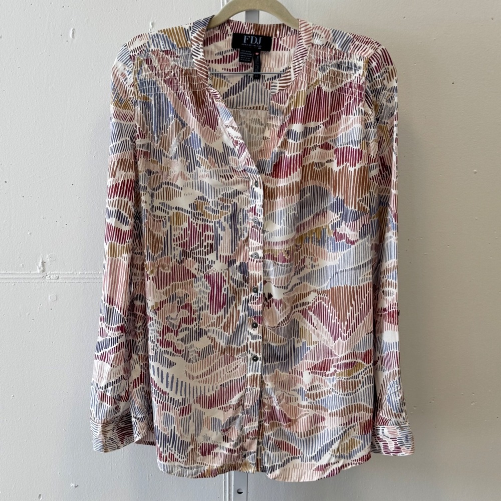 FDJ French Dressing Jeans Women's‎ XS Abstract Dash Print Button Down Blouse Top